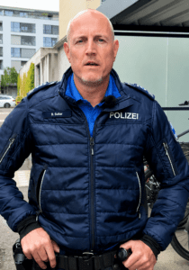 MEHR LESEN